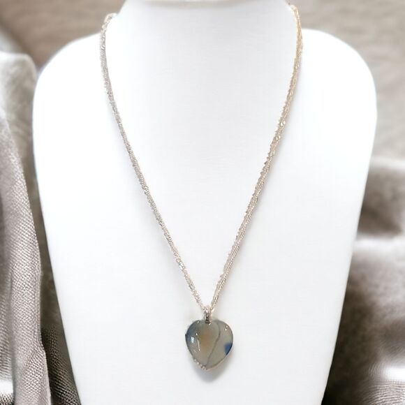 Silver Tone Acrylic Faux Agate Heart Necklace on Sterling 18"  Chain - Picture 1 of 3